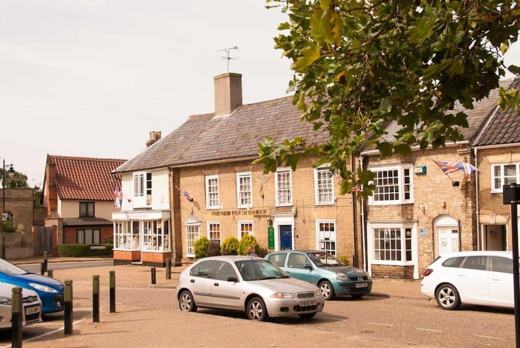 Wren Cottage, A Very Cosy Historic Coastal Cottage In A Pretty Little Village Wickham Market المظهر الخارجي الصورة