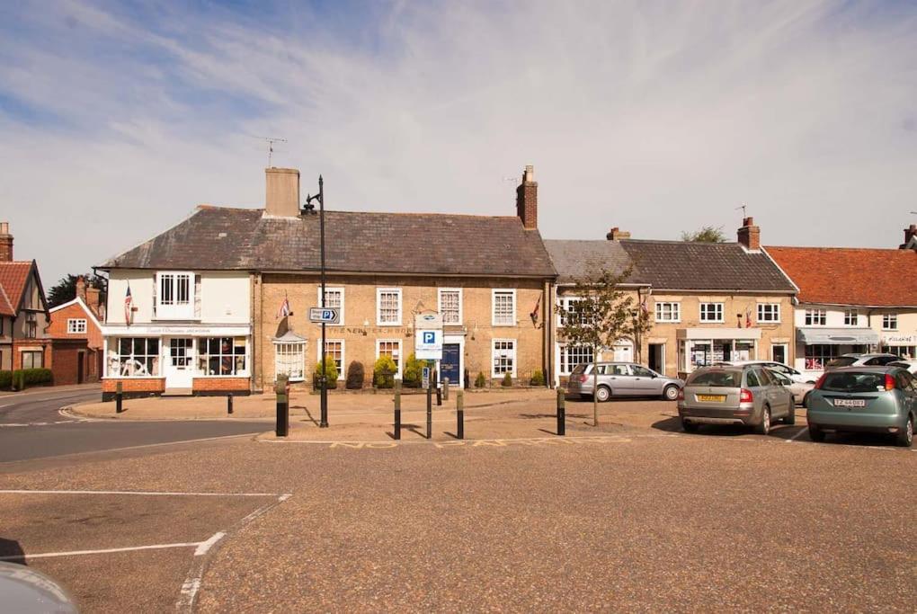Wren Cottage, A Very Cosy Historic Coastal Cottage In A Pretty Little Village Wickham Market المظهر الخارجي الصورة